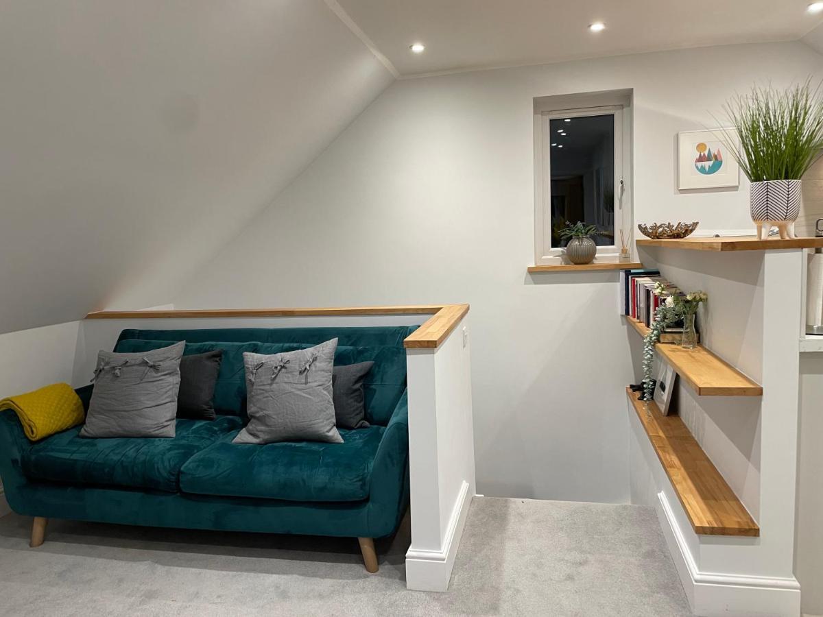 Unique Luxury Detached Apartment In Windsor That Sleeps 4 외부 사진