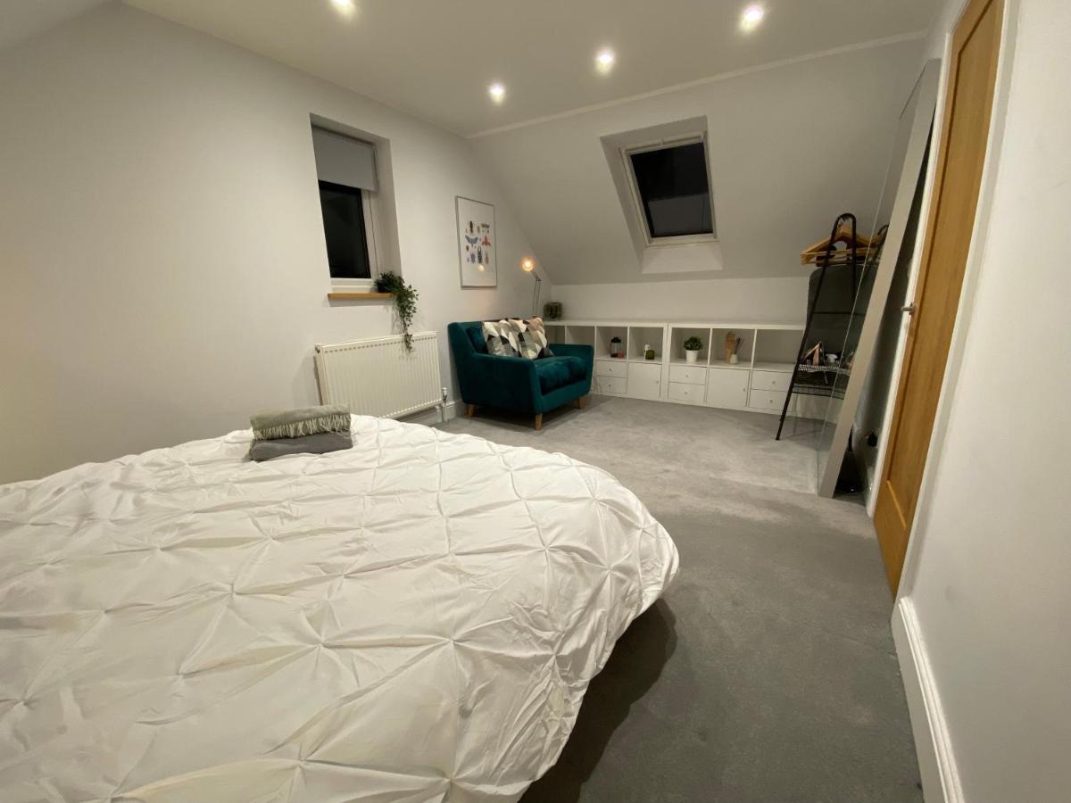 Unique Luxury Detached Apartment In Windsor That Sleeps 4 외부 사진